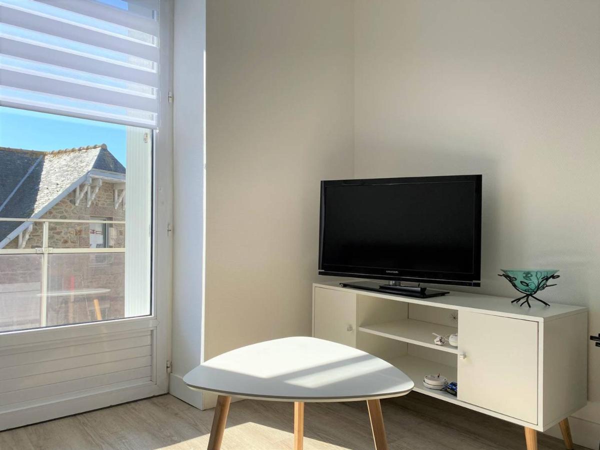 Renove 5 Personnes Avec Balcon Au Centre De - Fr-1-368-382 *