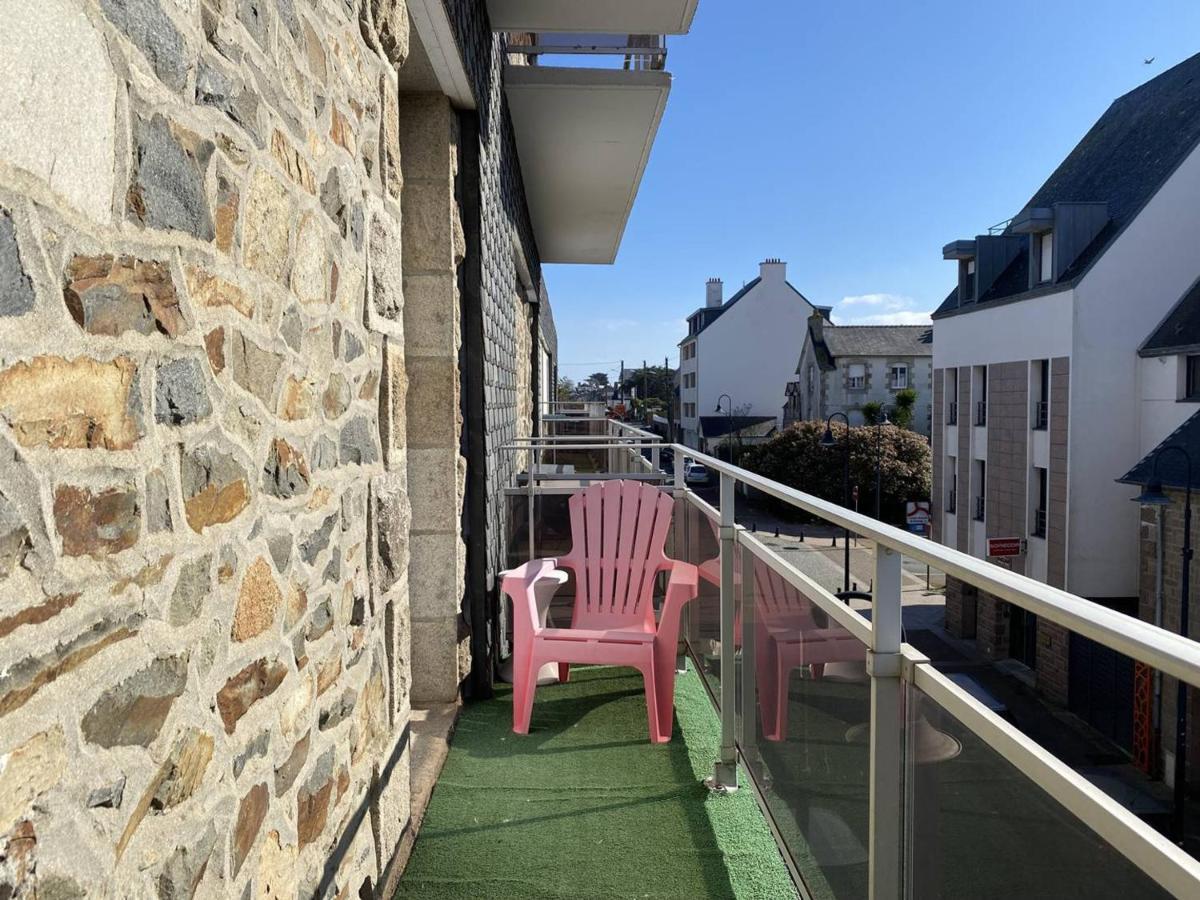 Renove 5 Personnes Avec Balcon Au Centre De - Fr-1-368-382 * Perros-Guirec
