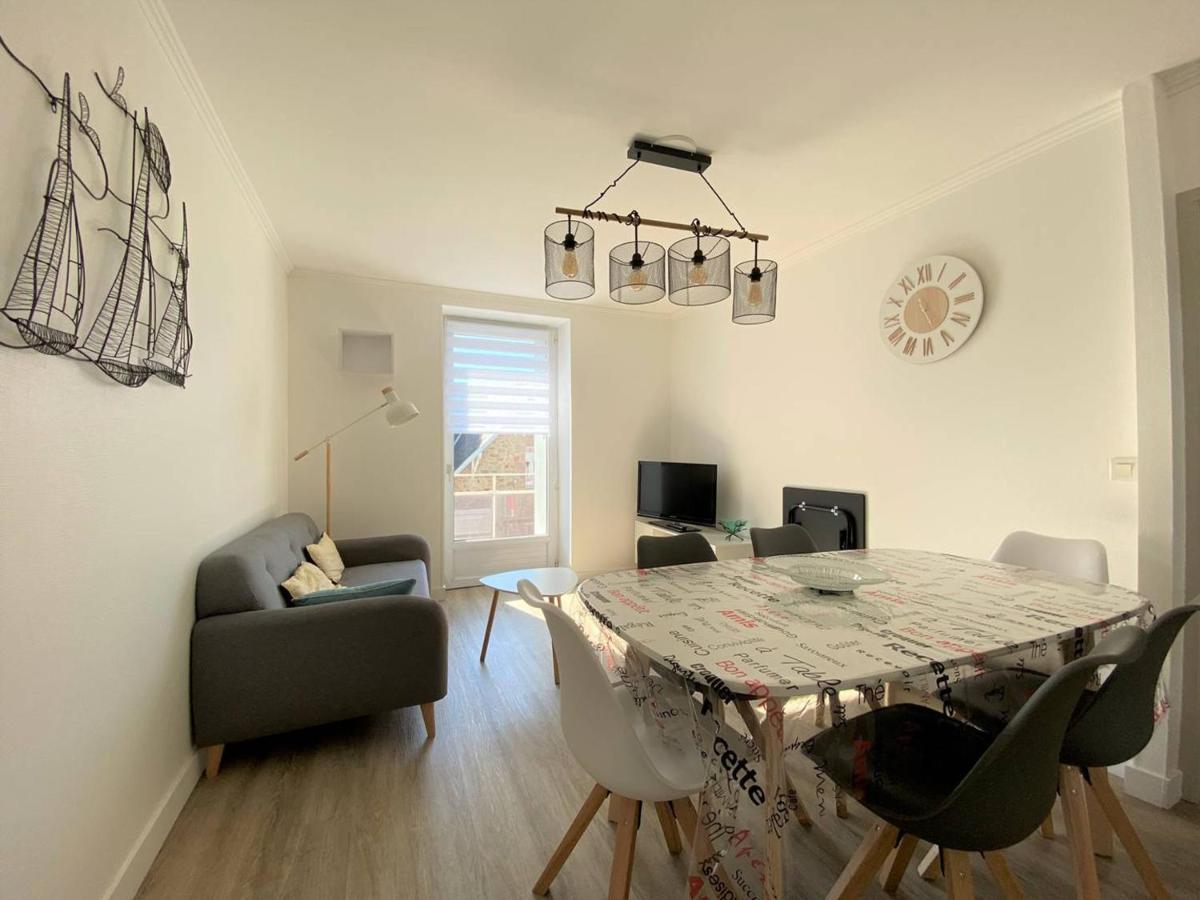 Renove 5 Personnes Avec Balcon Au Centre De - Fr-1-368-382 Appartement Perros-Guirec